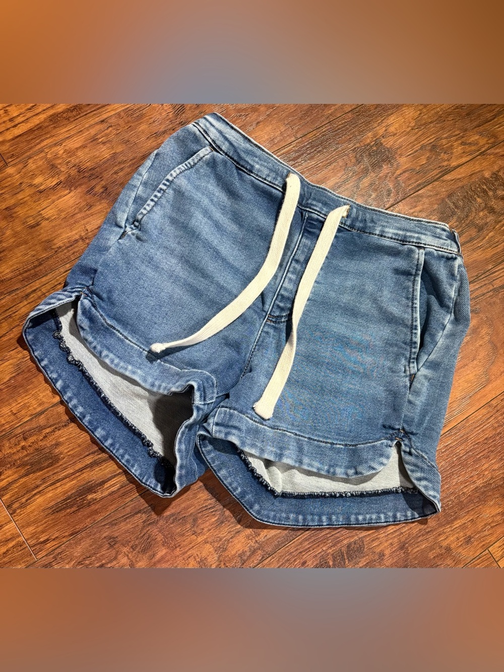 UpWest women’s size XS pull on with tie jean shorts